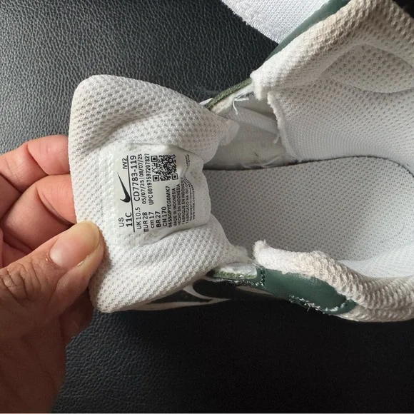 Kids Nike Court Borough Mid 2- Green and White - Picture 8 of 10